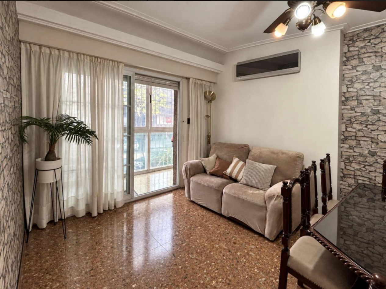 En venta Depto de 4 amb al Frente en Caballito