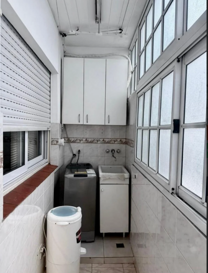 En venta Depto de 4 amb al Frente en Caballito