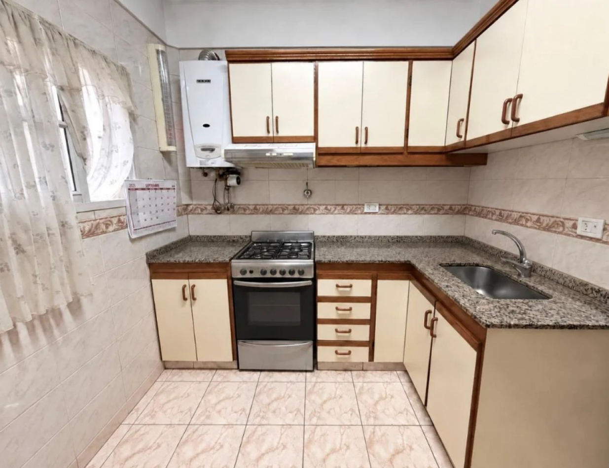 En venta Depto de 4 amb al Frente en Caballito