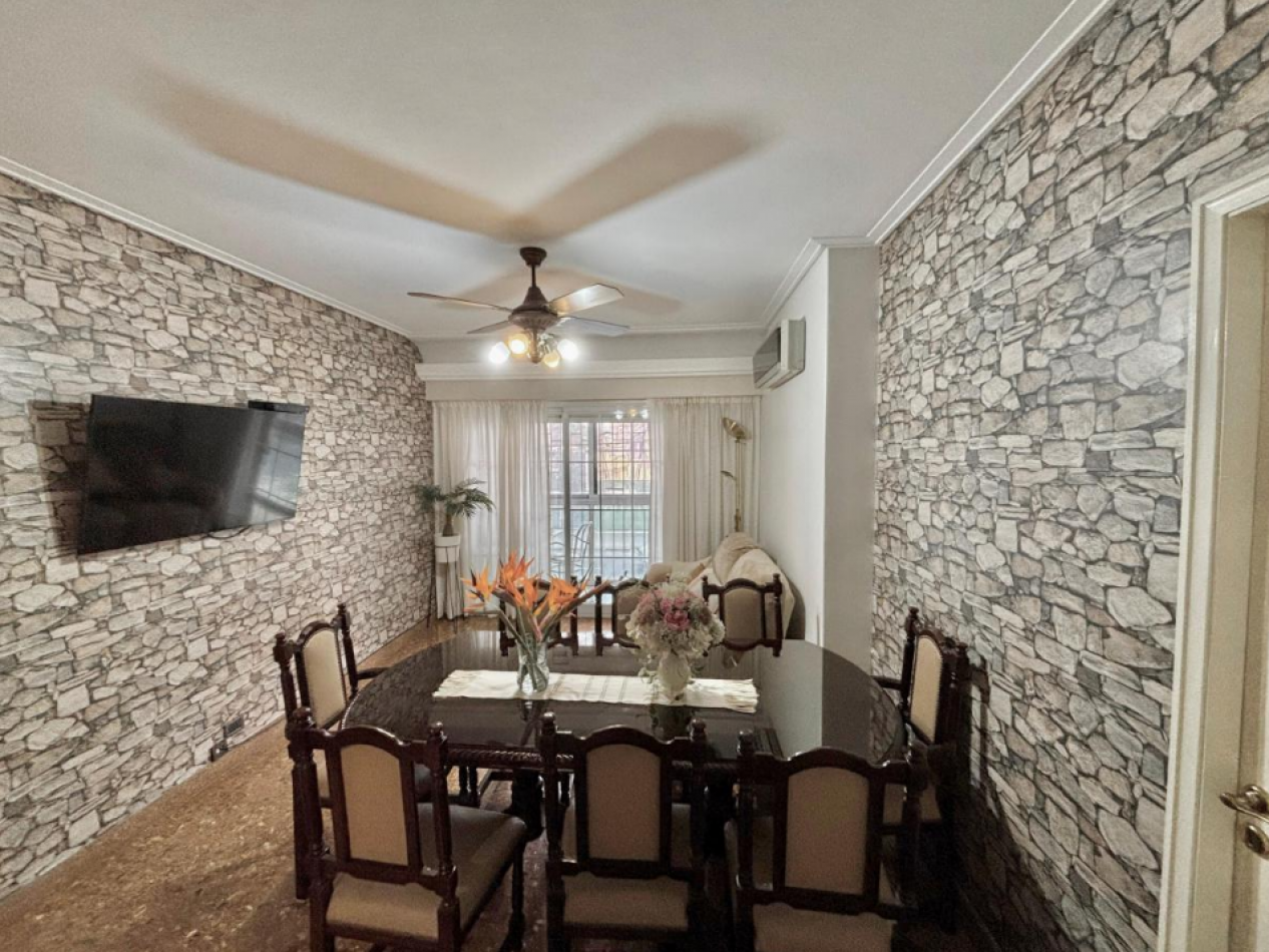 En venta Depto de 4 amb al Frente en Caballito