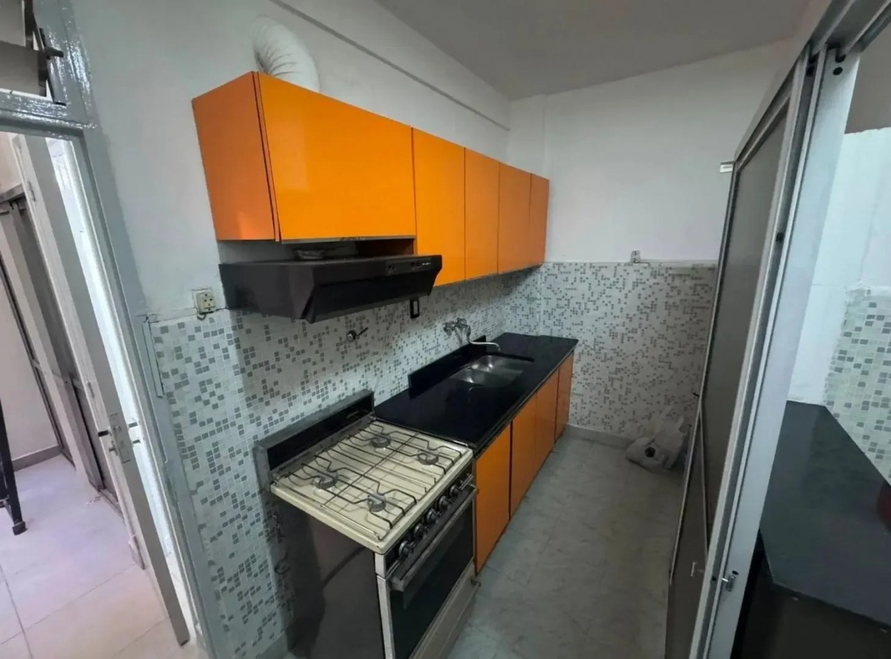 Venta departamento 4 amb con patio en Olaya 1000, Caballito