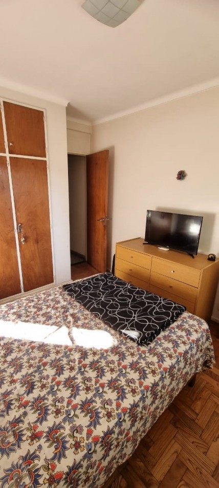 En venta departamento 4 amb con balcon en Flores Norte