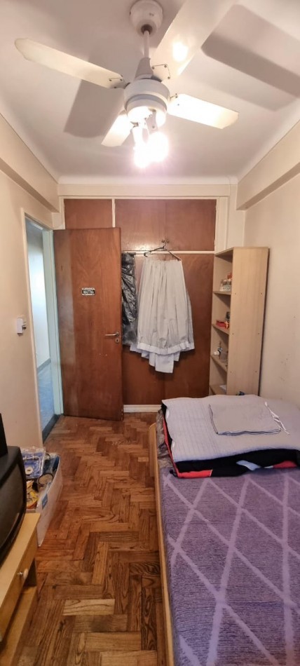 En venta departamento 4 amb con balcon en Flores Norte