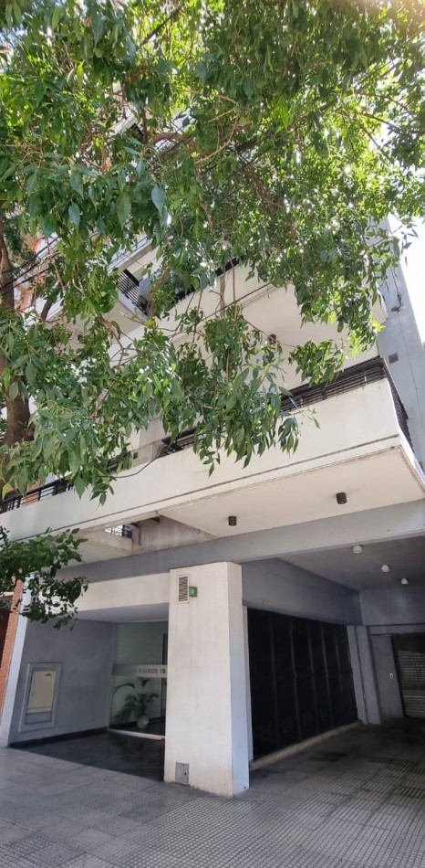 En Venta Amplio Monoambiente con cochera y baulera en Villa Urquiza