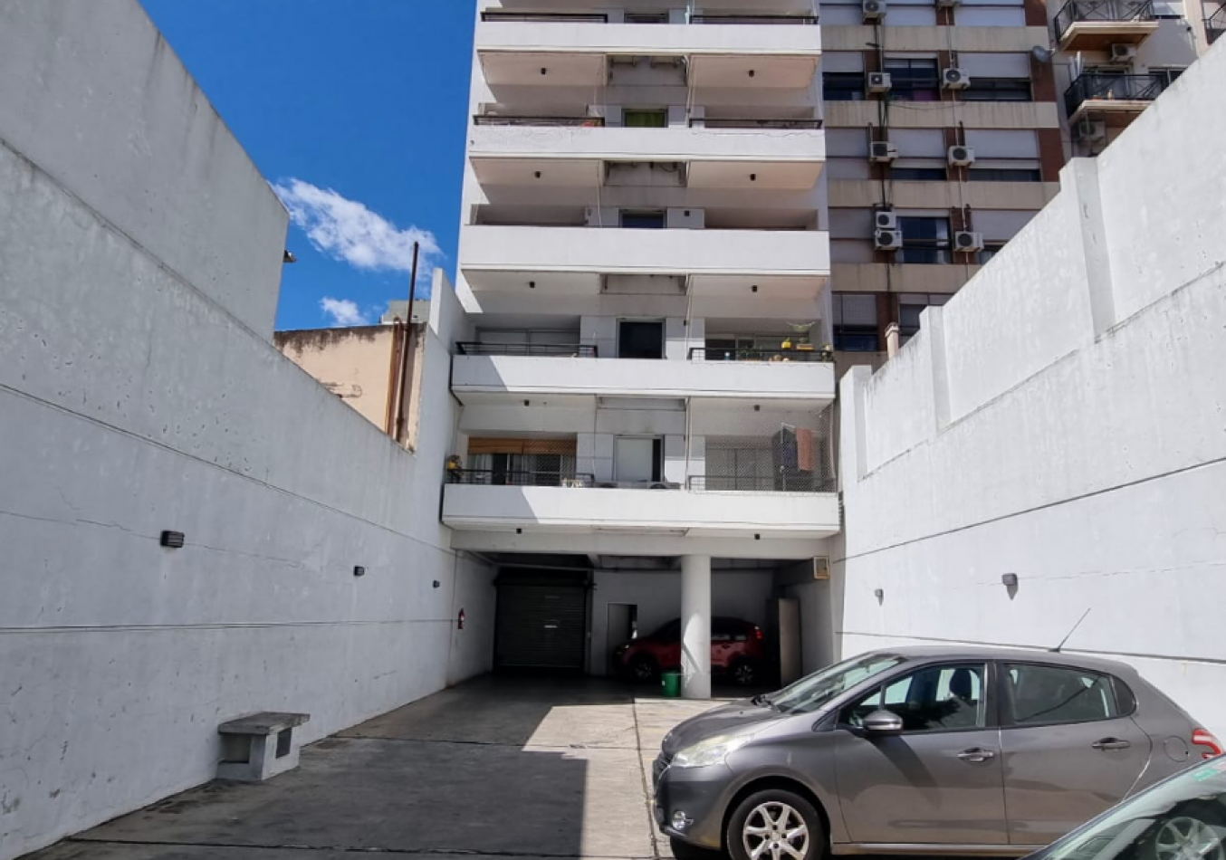 En Venta Amplio Monoambiente con cochera y baulera en Villa Urquiza