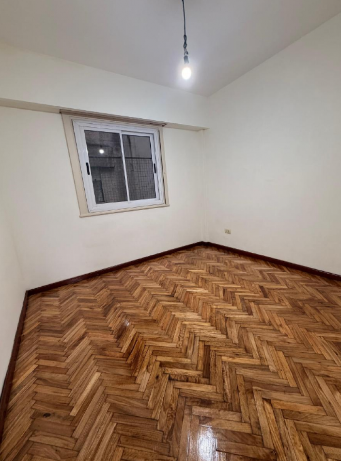 Venta departamento 3 amb con balcon en Caballito Ramon Falcon 1500