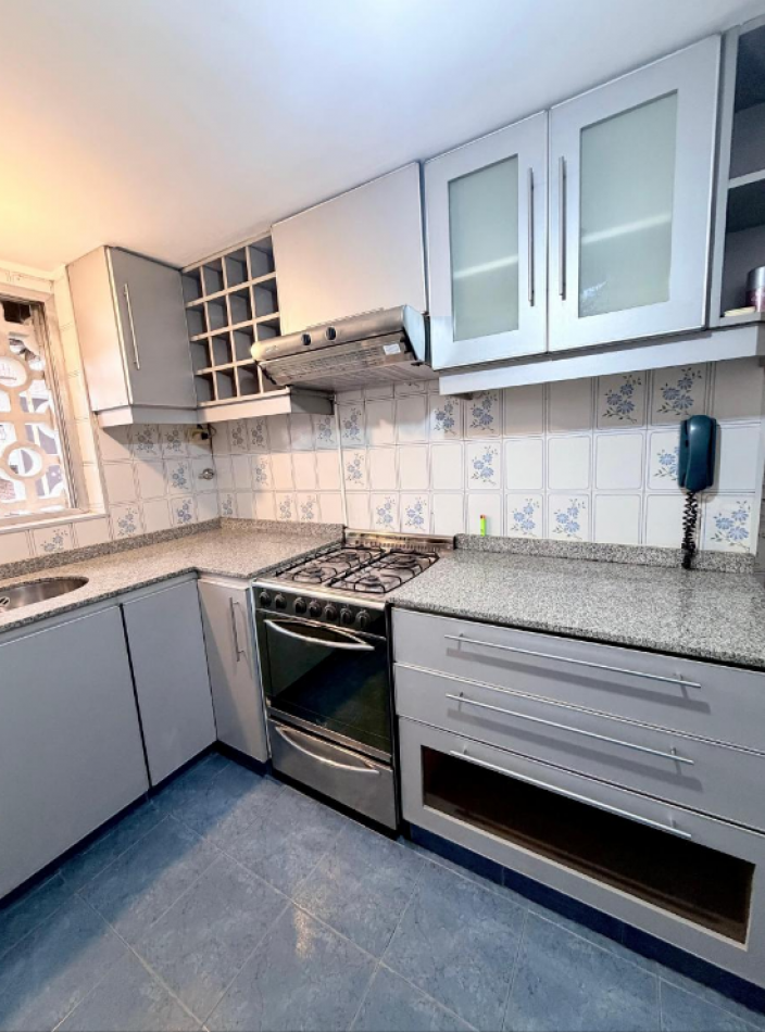 Venta departamento 3 amb con balcon en Caballito Ramon Falcon 1500