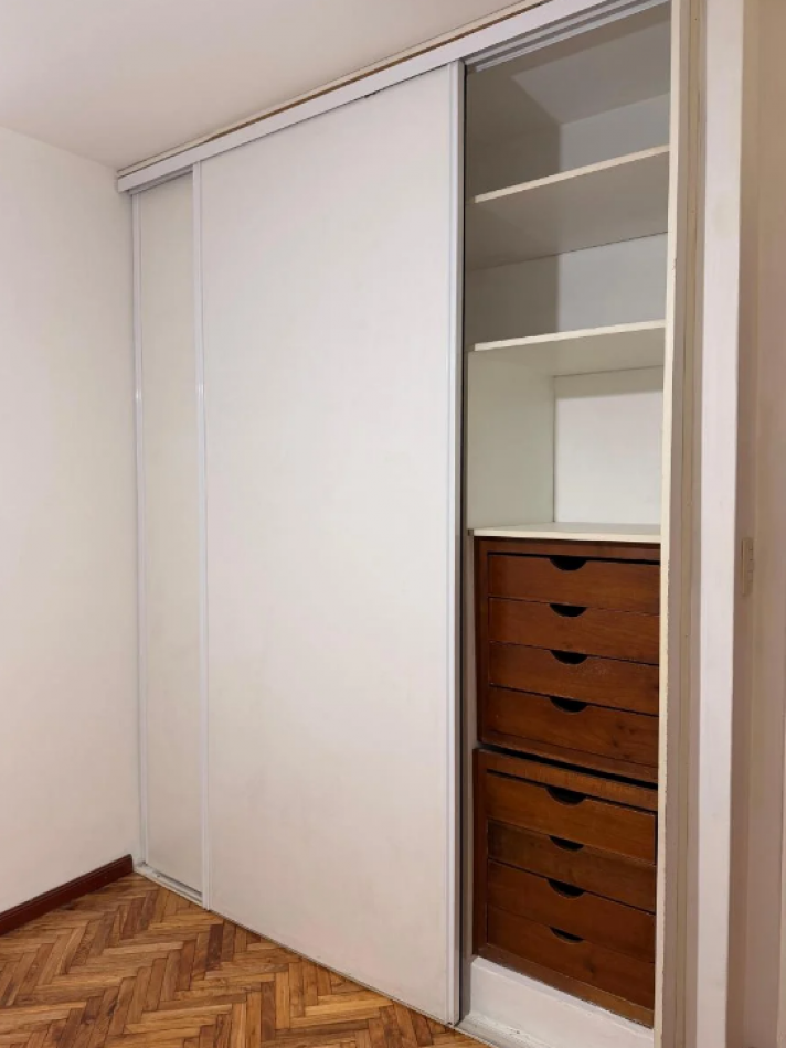 Venta departamento 3 amb con balcon en Caballito Ramon Falcon 1500