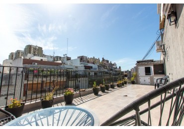 Venta Piso de 4 amb + balcon terraza en Ambrosetti 100, Caballito.