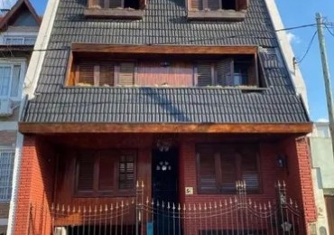 Venta Casa 6 amb en Villa del Parque, con cocheras