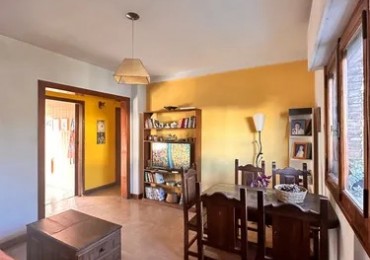Venta dpto 4 amb  con balcon al frente Av Lacarra 400  Parque Avellaneda