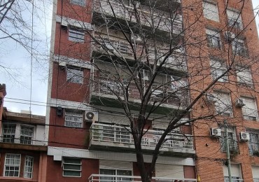 Departamento en Venta 3 ambientes al Frente con Balcon en Caballito