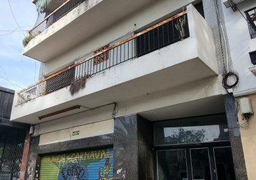 Venta ph 5 amb con cochera en Av. Eva Peron 2800, Flores