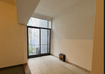 En venta Depto de 3 amb contrafrente en Las Cañitas