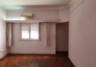 En venta depto  2 amb en caballito