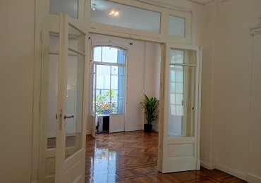 Venta departamento 3 amb rafaccionado a nuevo en Viamonte 2400, Balvanera