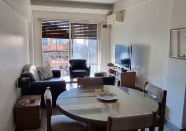 En venta departamento 4 amb con balcon en Flores Norte