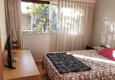 En venta departamento 4 amb con balcon en Flores Norte