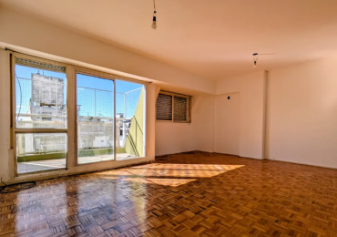 En venta Depto de 3 amb al frente con Balcon y Baulera en Balvanera