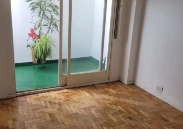 Venta departamento 2 amb con patio en Almagro