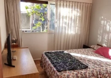 En venta departamento 4 amb con balcon en Flores Norte